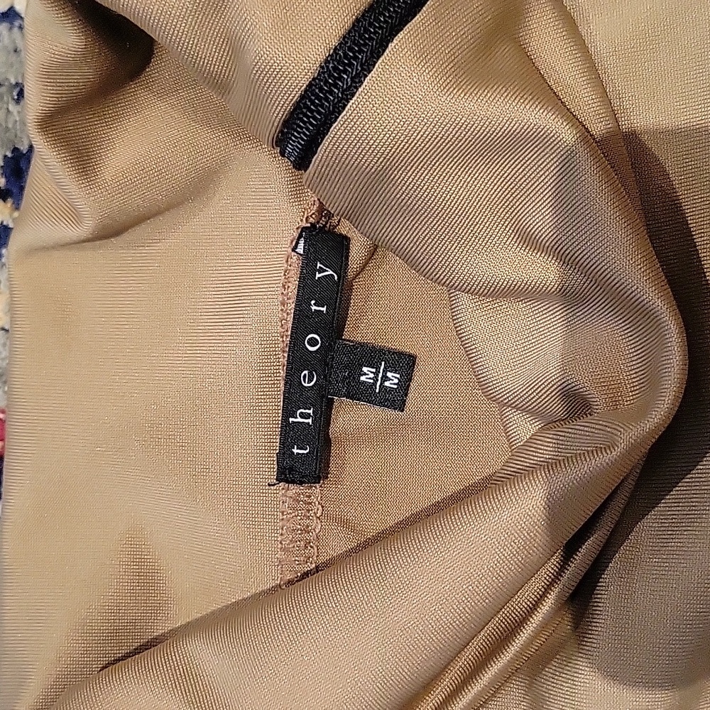 Theory turtleneck - Picture 2 of 3